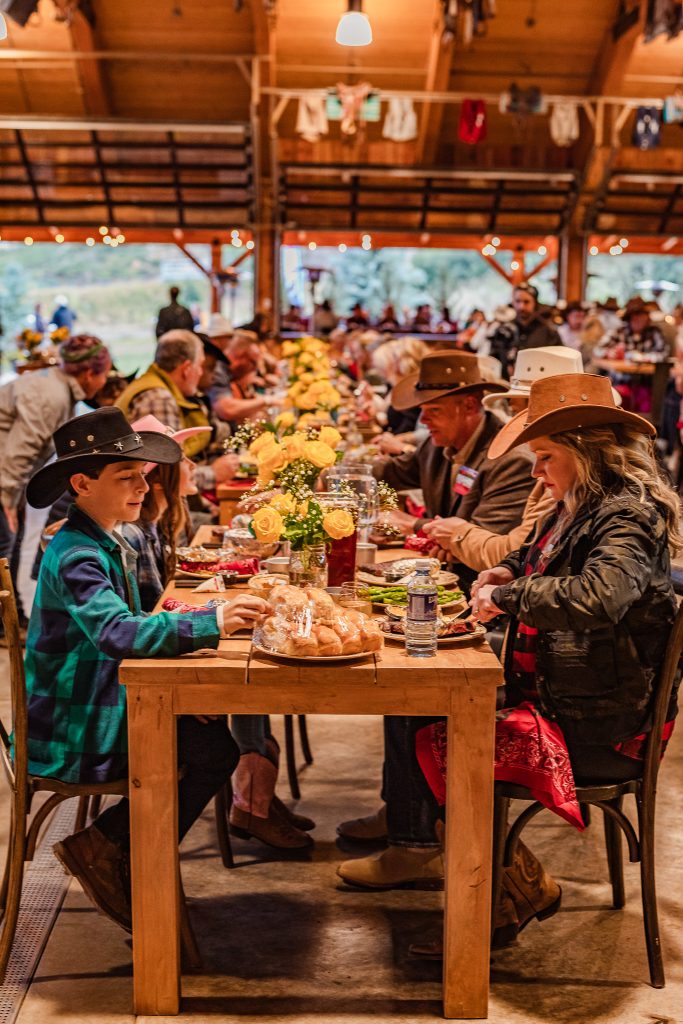 Flying W Ranch – Flying W | Chuckwagon Dinner Show | Flying W Wranglers